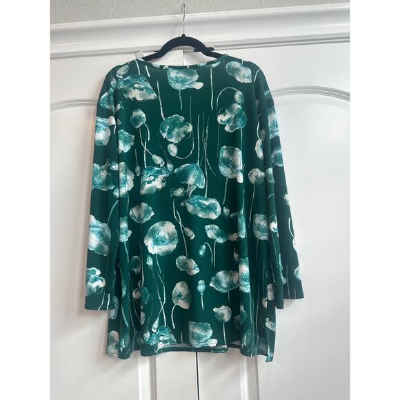 Alfani Green with White Floral Pattern V-neck Blouse with Tie Strings - Picture 6 of 6